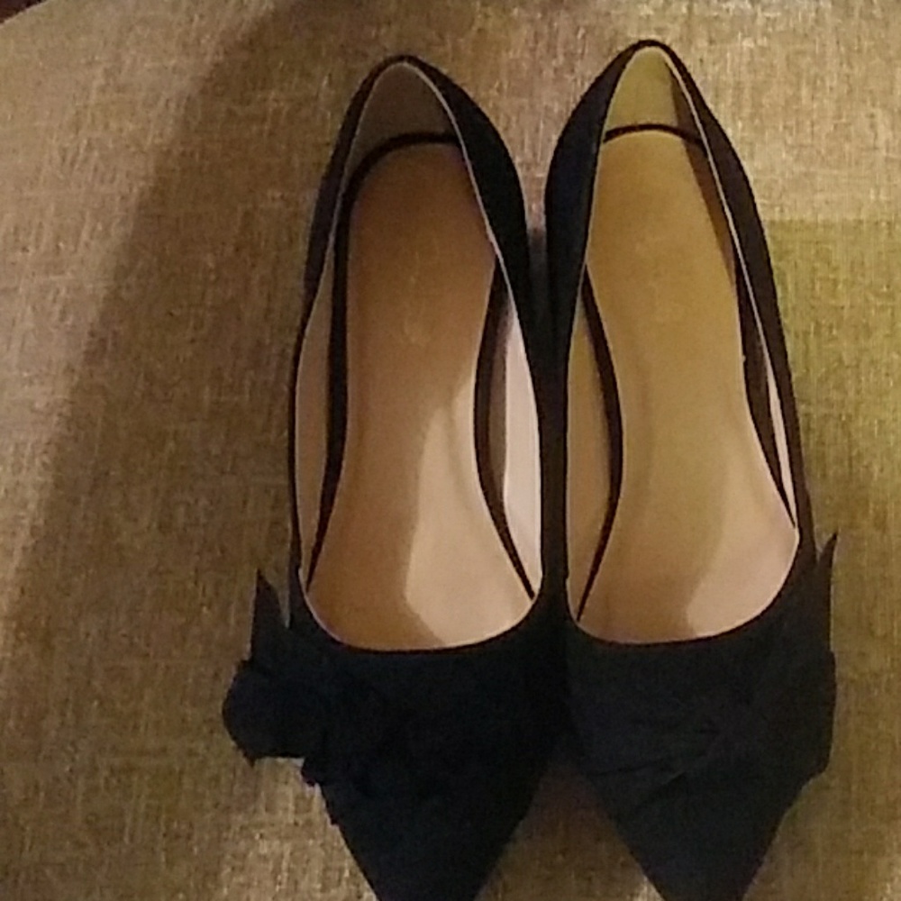 Jacklyn Smith black 2 inch heeled